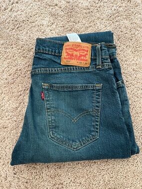 Levi's 514 Slim Straight Jeans in Dark Blue Denim